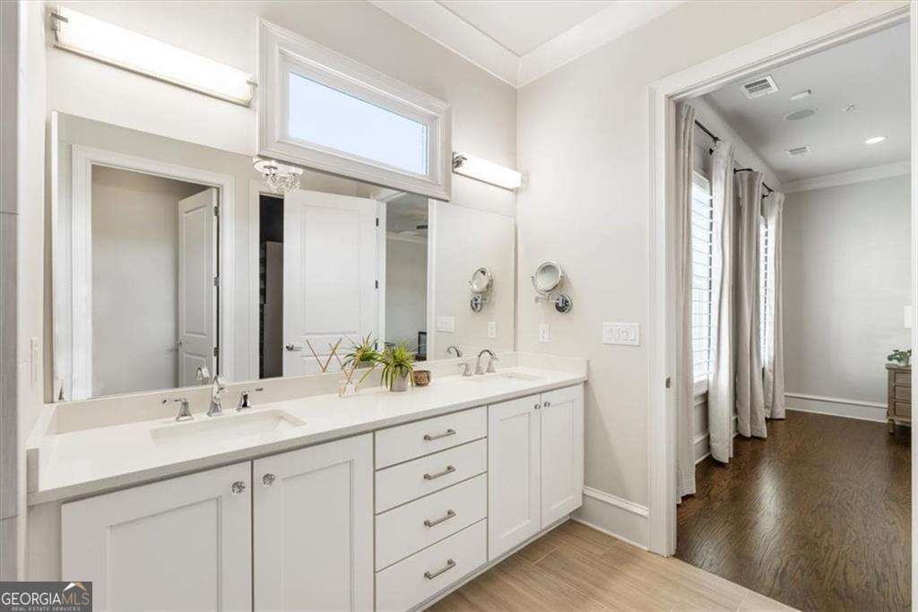 128 Grand Crescent Alpharetta GA 30009
