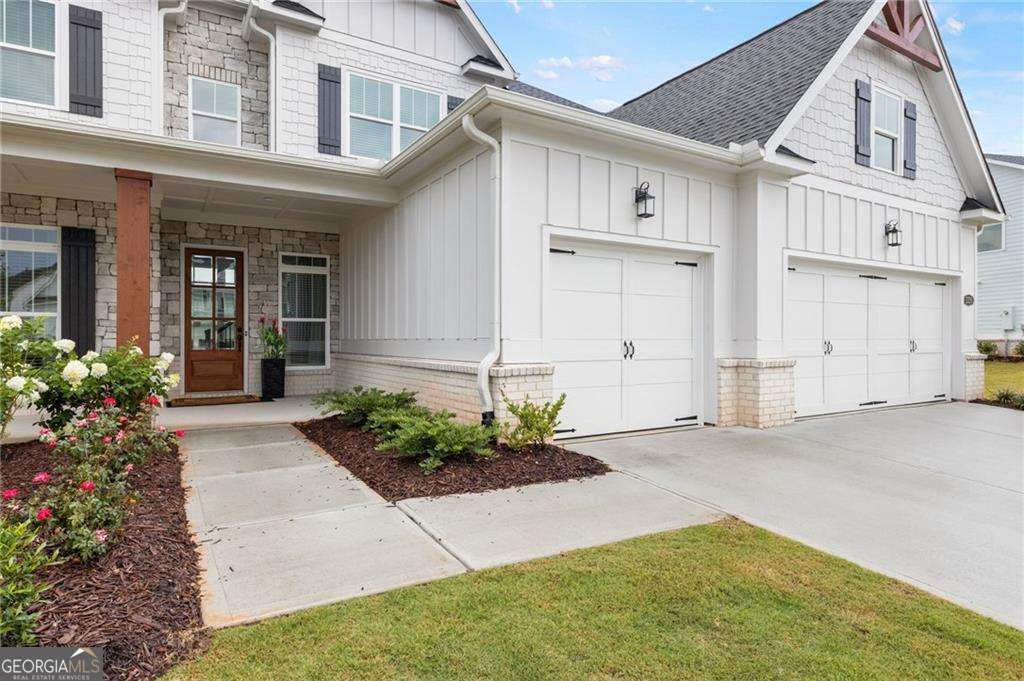3330 Carswell Bend Cumming GA 30028