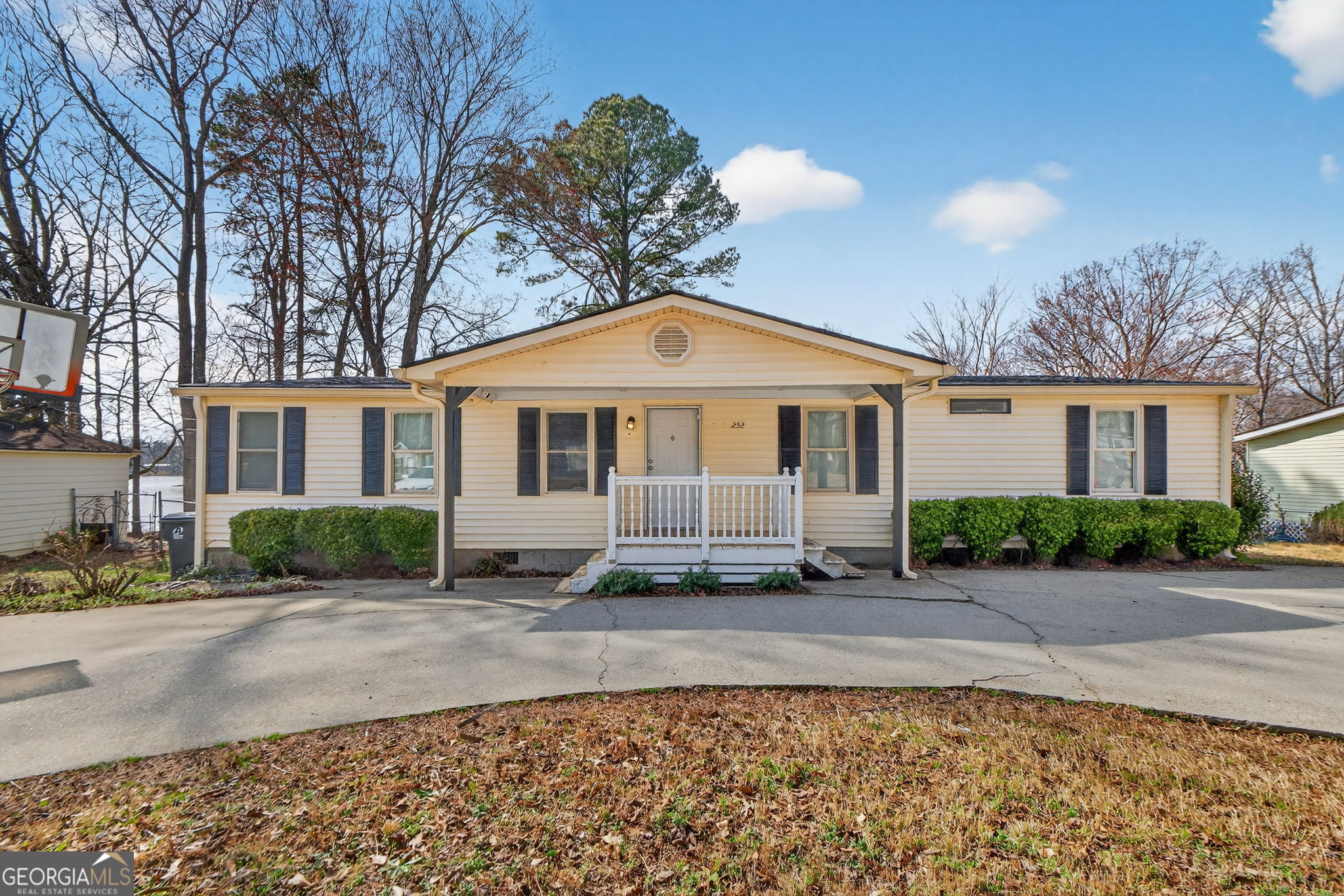 252 Lakeview Drive Locust Grove GA 30248