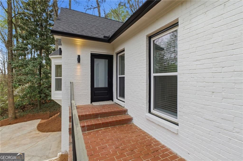 7170 Riverside Drive Sandy Springs GA 30328