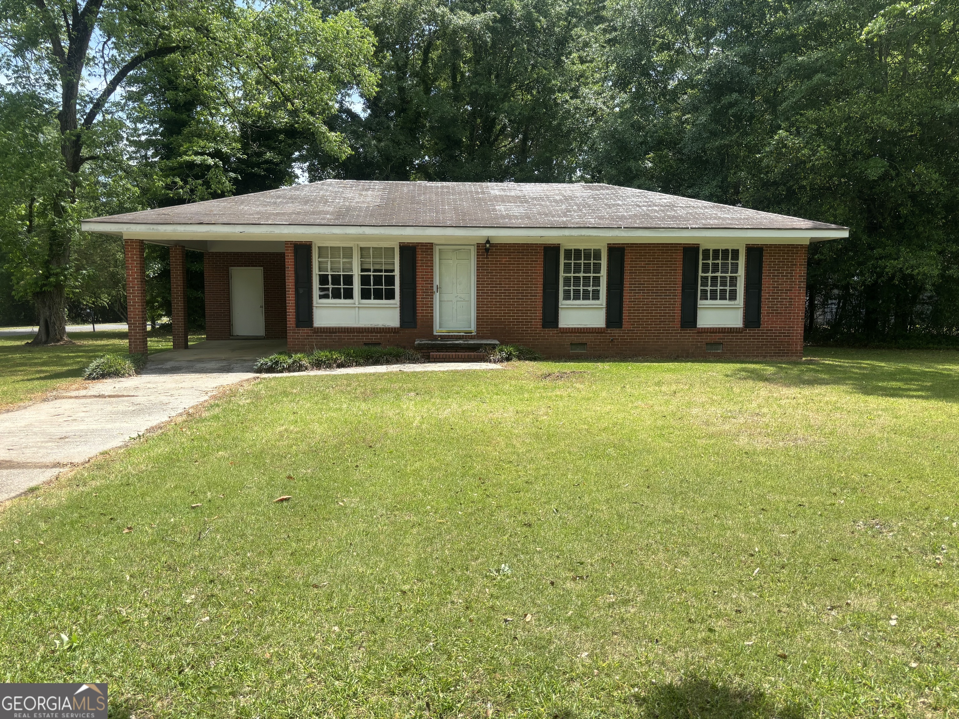 51 Robin Hood Road Reynolds GA 31076