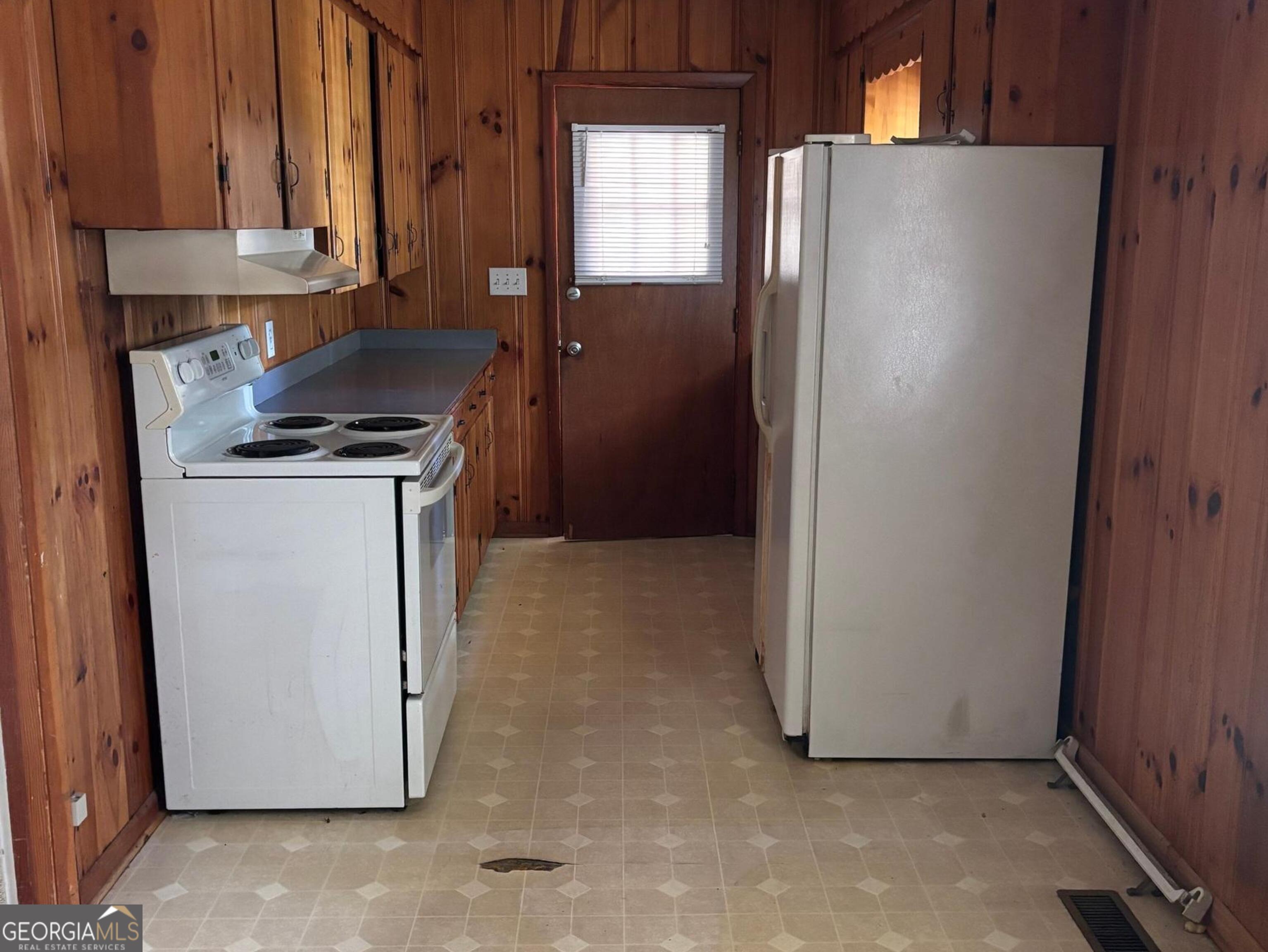 51 Robin Hood Road Reynolds GA 31076
