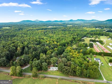 2501 Black Road Cleveland GA 30528