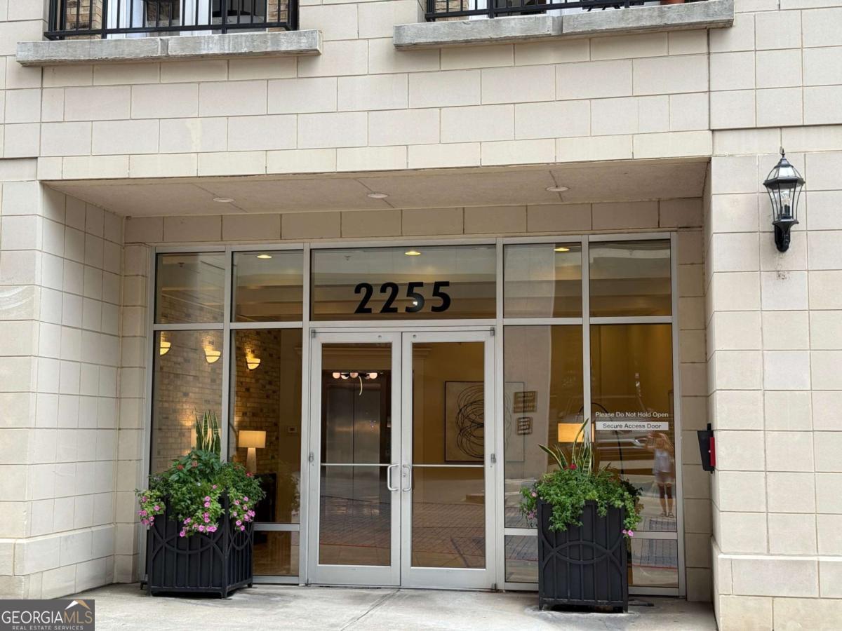 2255 Peachtree Road NE Atlanta GA 30309