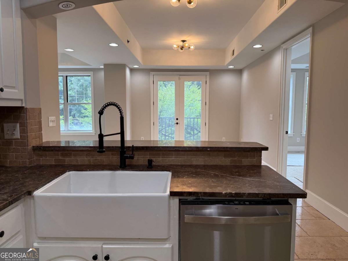 2255 Peachtree Road NE Atlanta GA 30309
