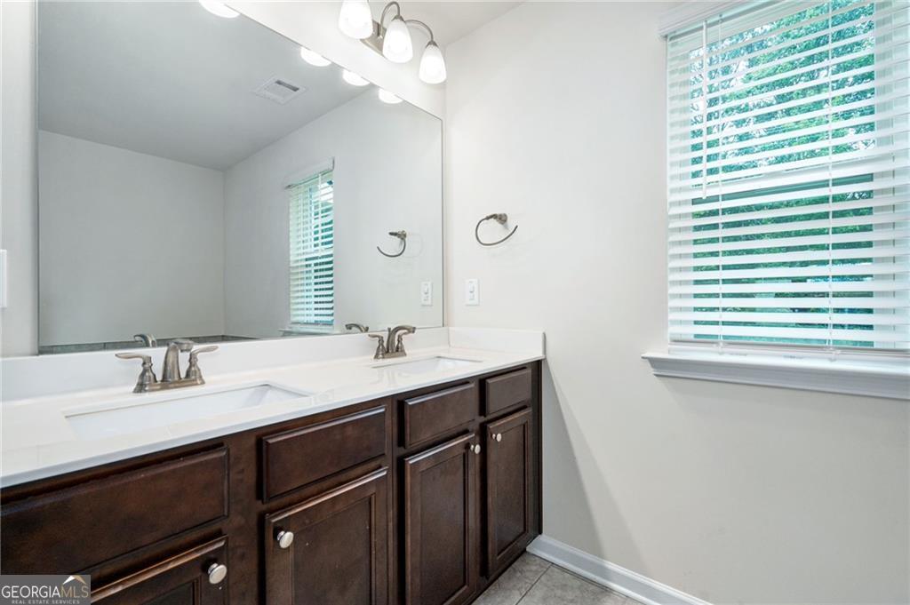 5638 Berney Circle Powder Springs GA 30127