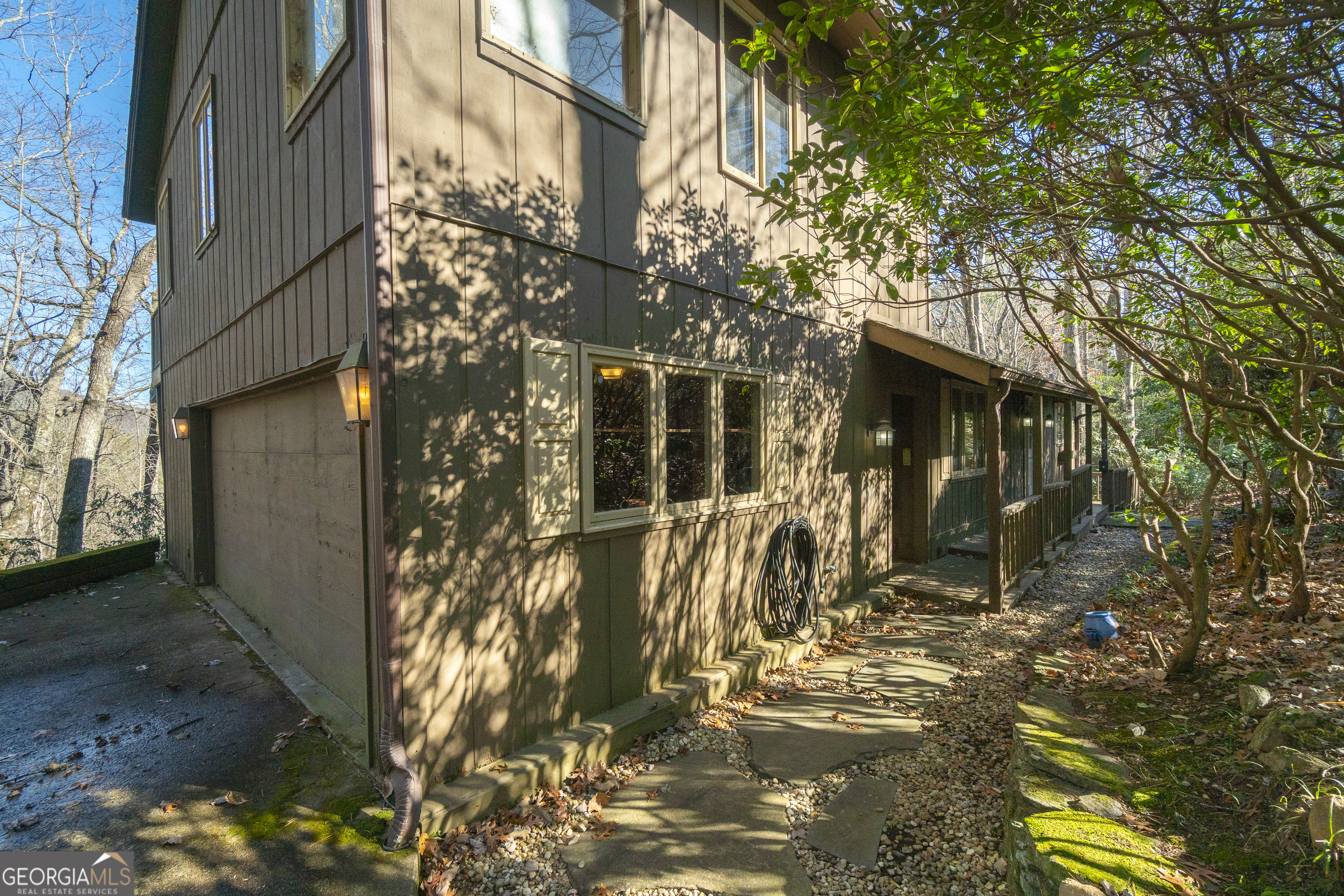 722 Woodbrier Sautee Nacoochee GA 30571