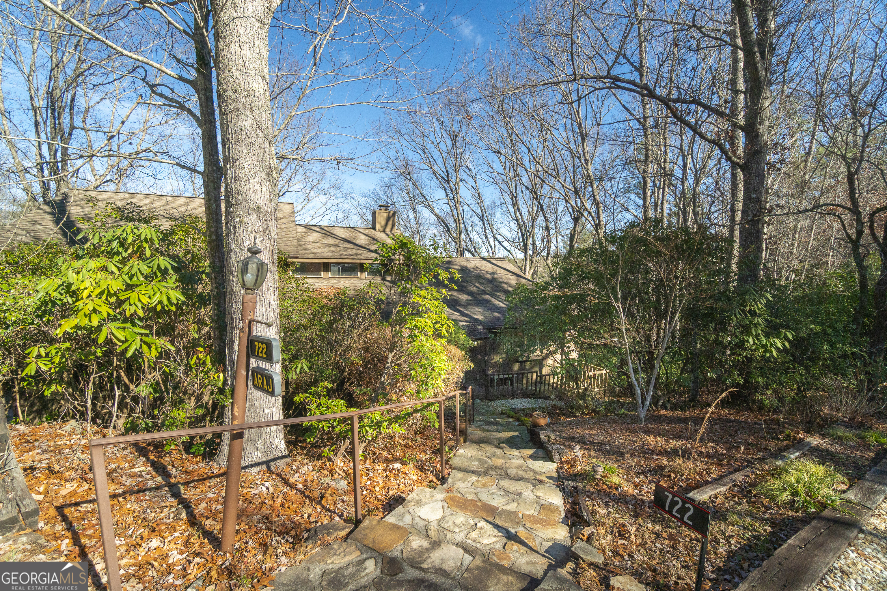 722 Woodbrier Sautee Nacoochee GA 30571