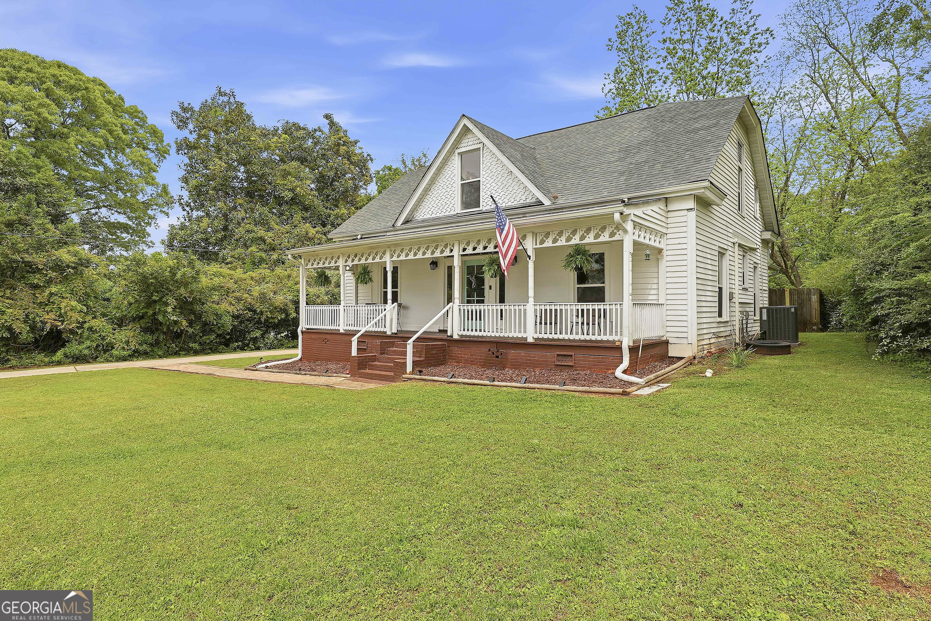 21 Smith Street Grantville GA 30220