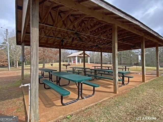 21 Smith Street Grantville GA 30220