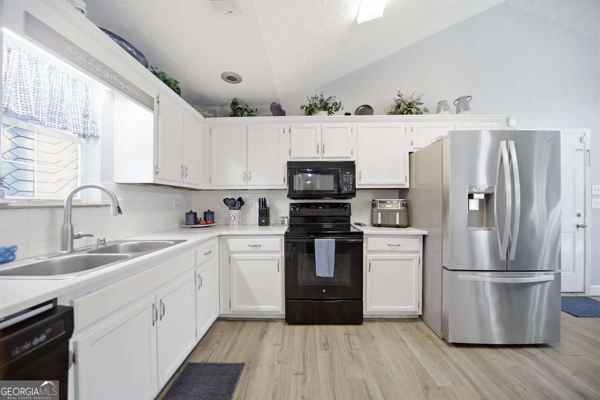 10 Stoneview Circle Covington GA 30016