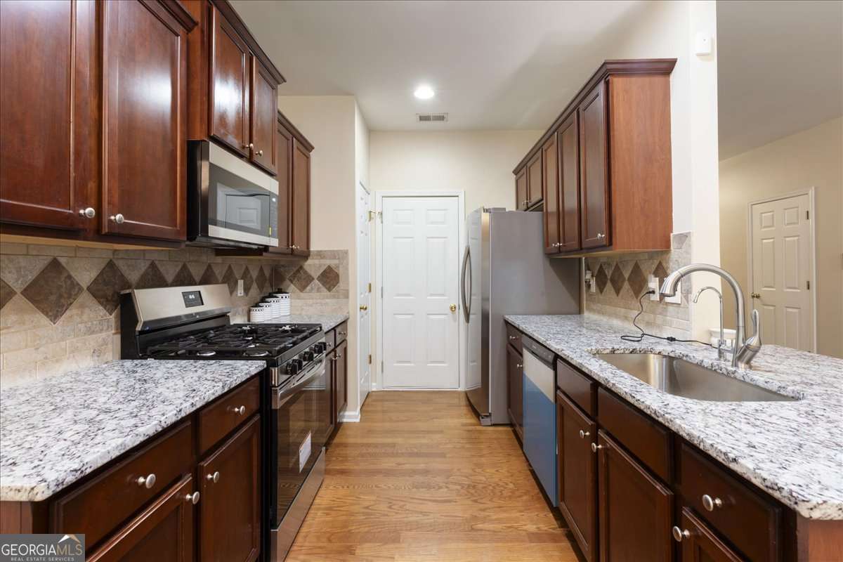 3311 Thornbridge Drive Powder Springs GA 30127