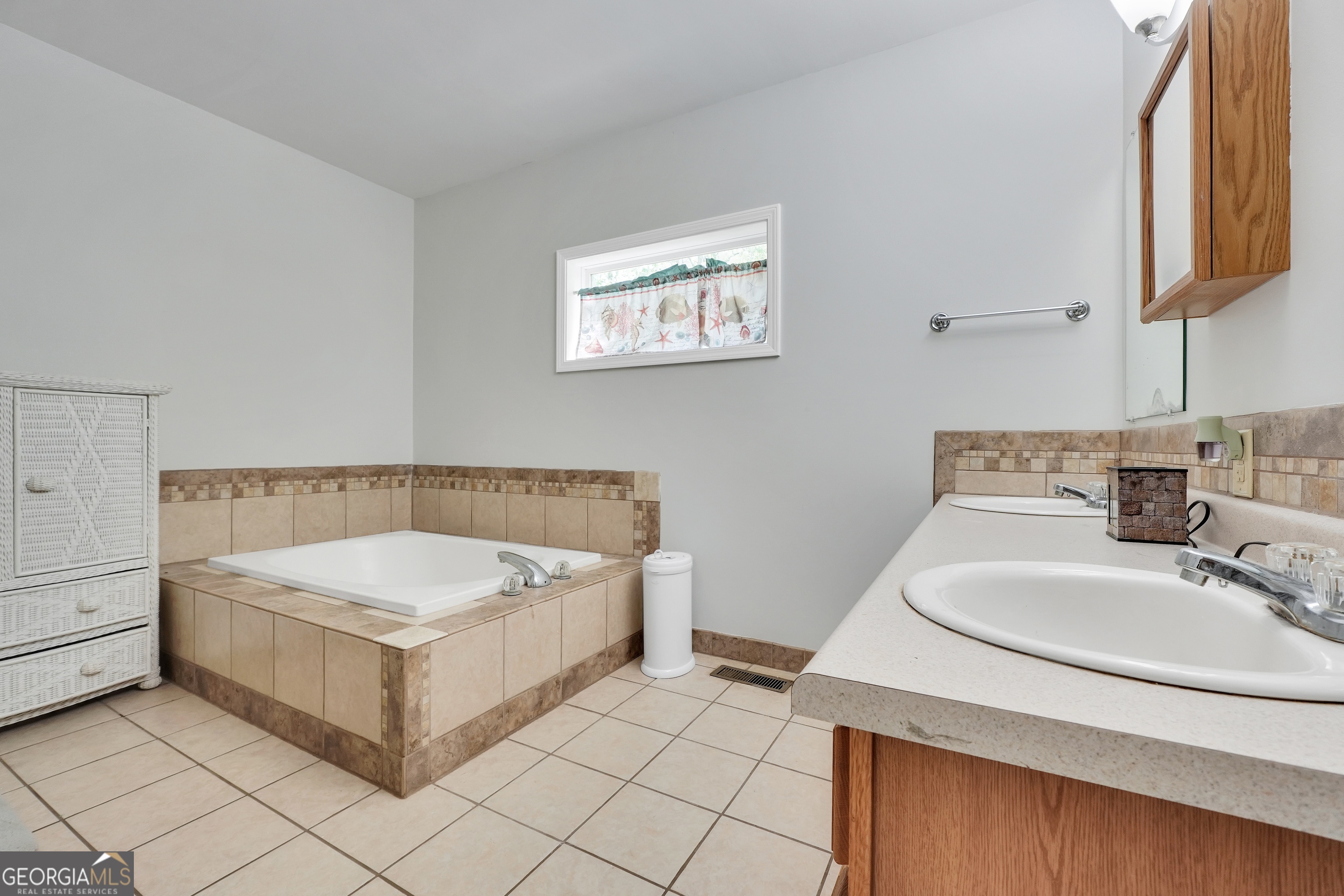 79 Woodland Way Juliette GA 31046