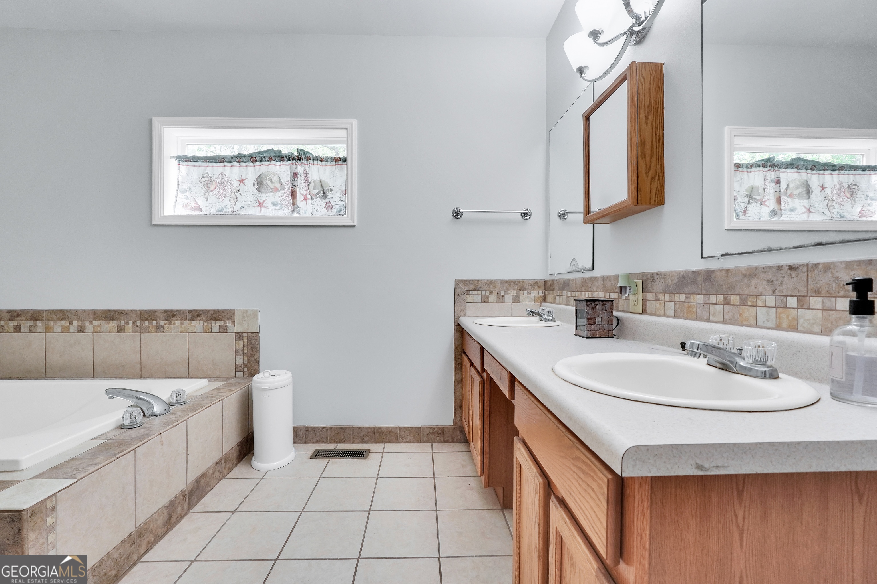79 Woodland Way Juliette GA 31046