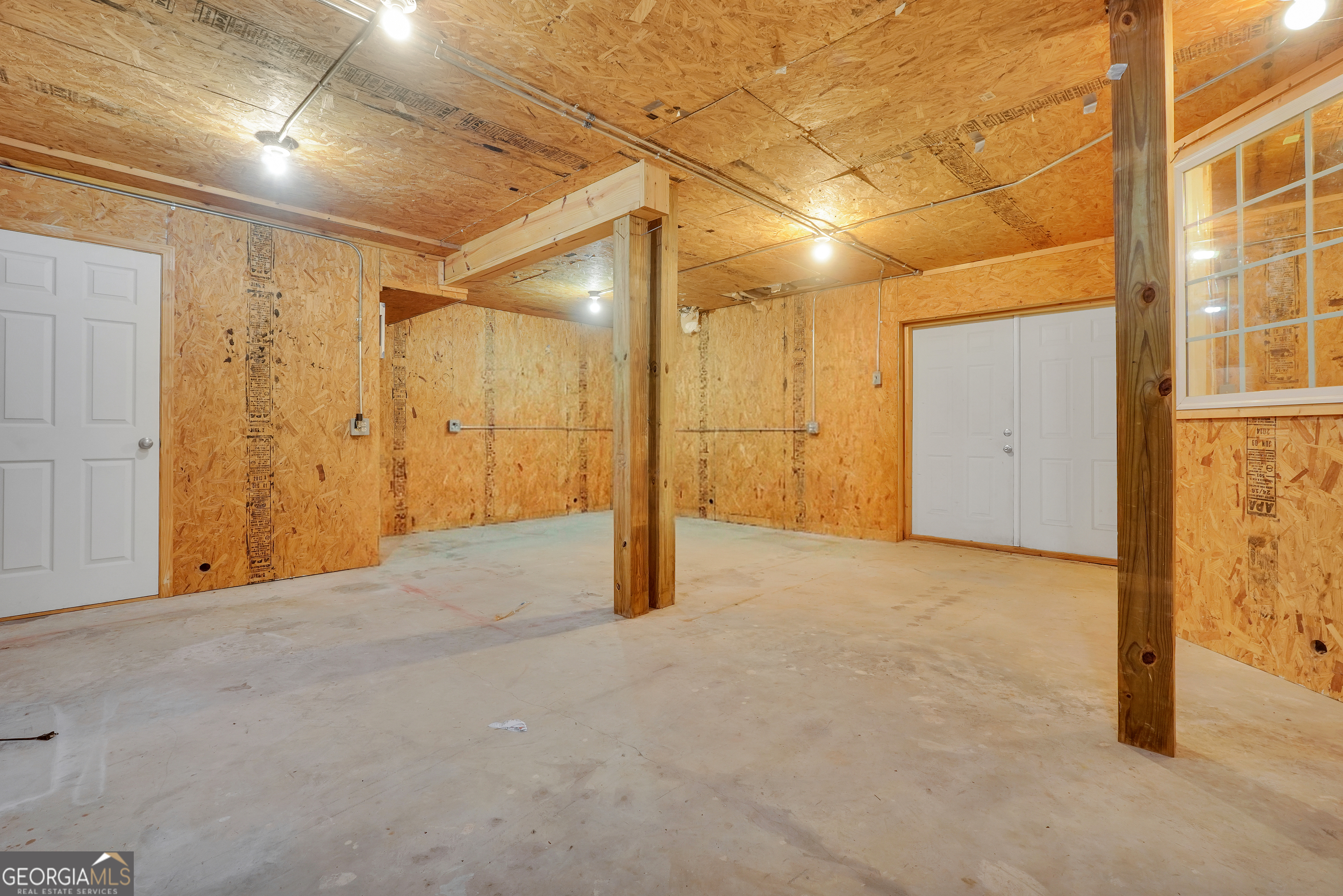 79 Woodland Way Juliette GA 31046