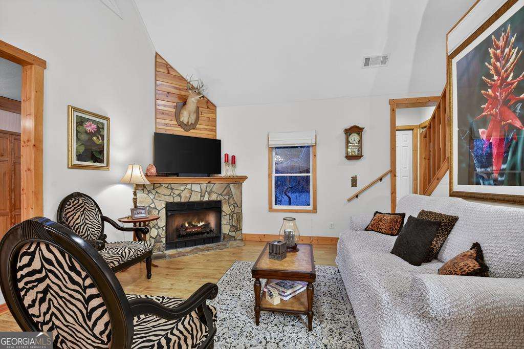 171 Mohawk Trail Ellijay GA 30540