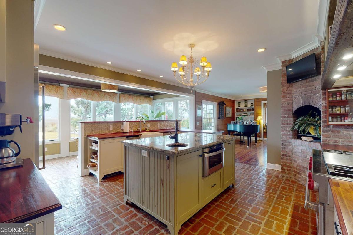 400 Stevens Road St. Simons Island GA 31522