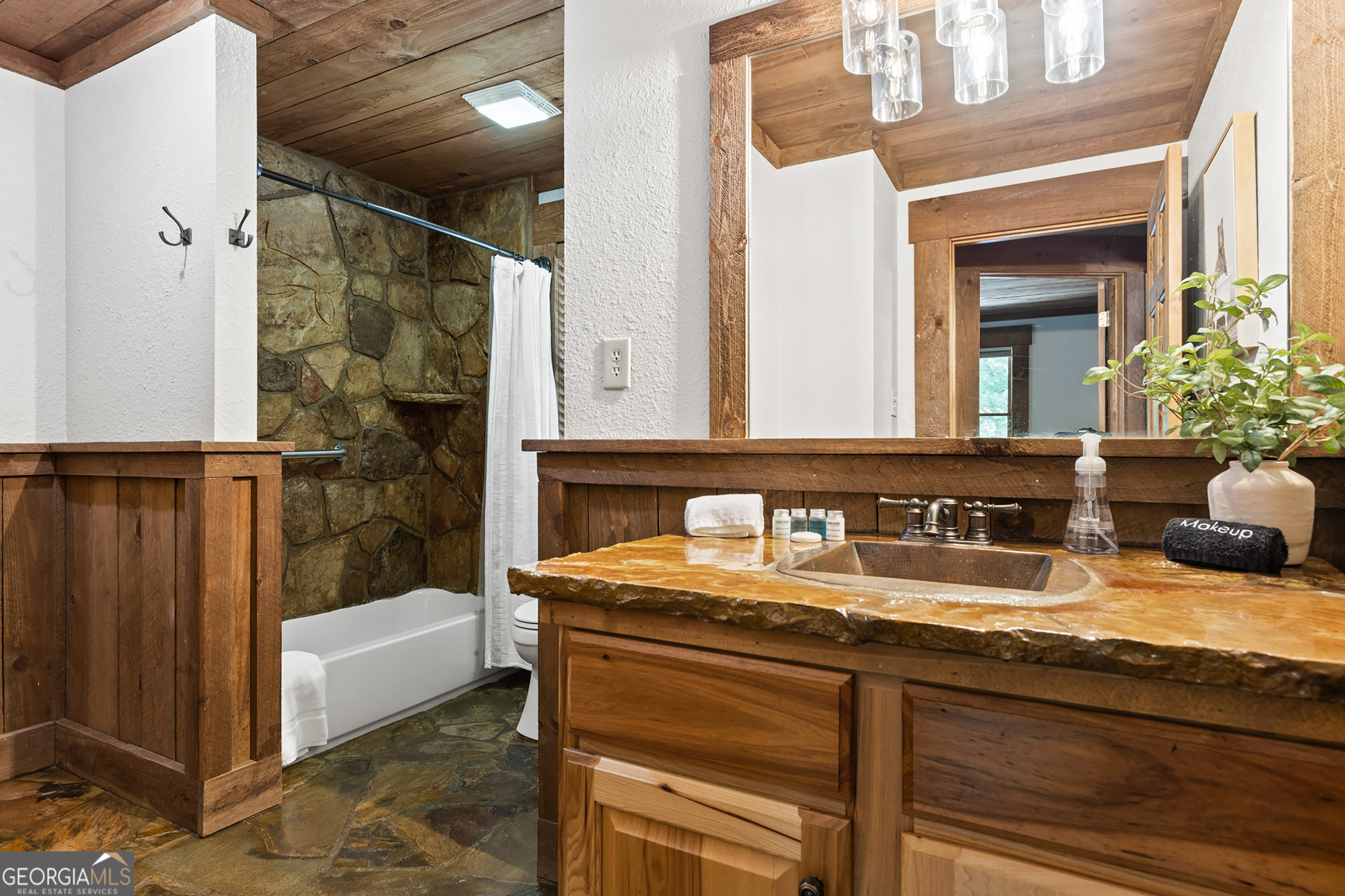 930 Power Dam Road Blue Ridge GA 30513