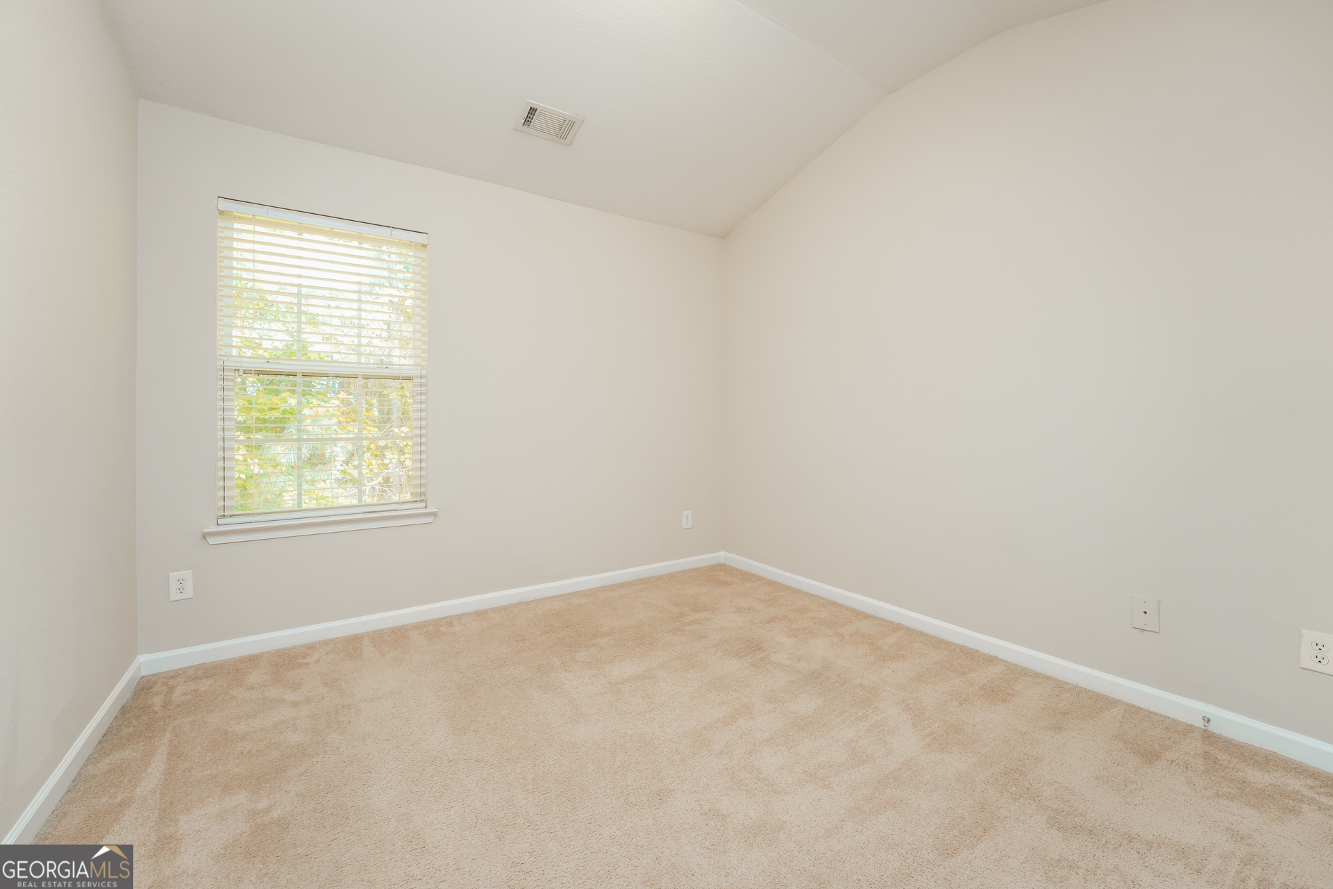 1259 Chinon Point Lithonia GA 30058