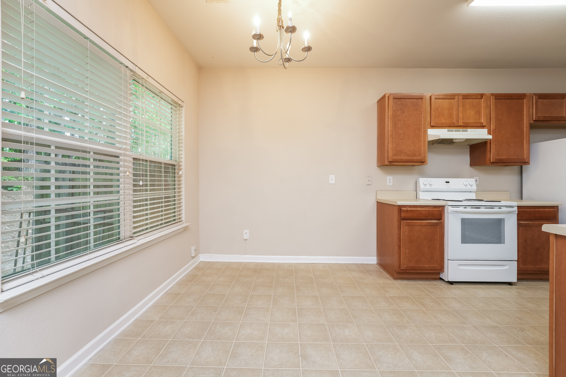 1259 Chinon Point Lithonia GA 30058