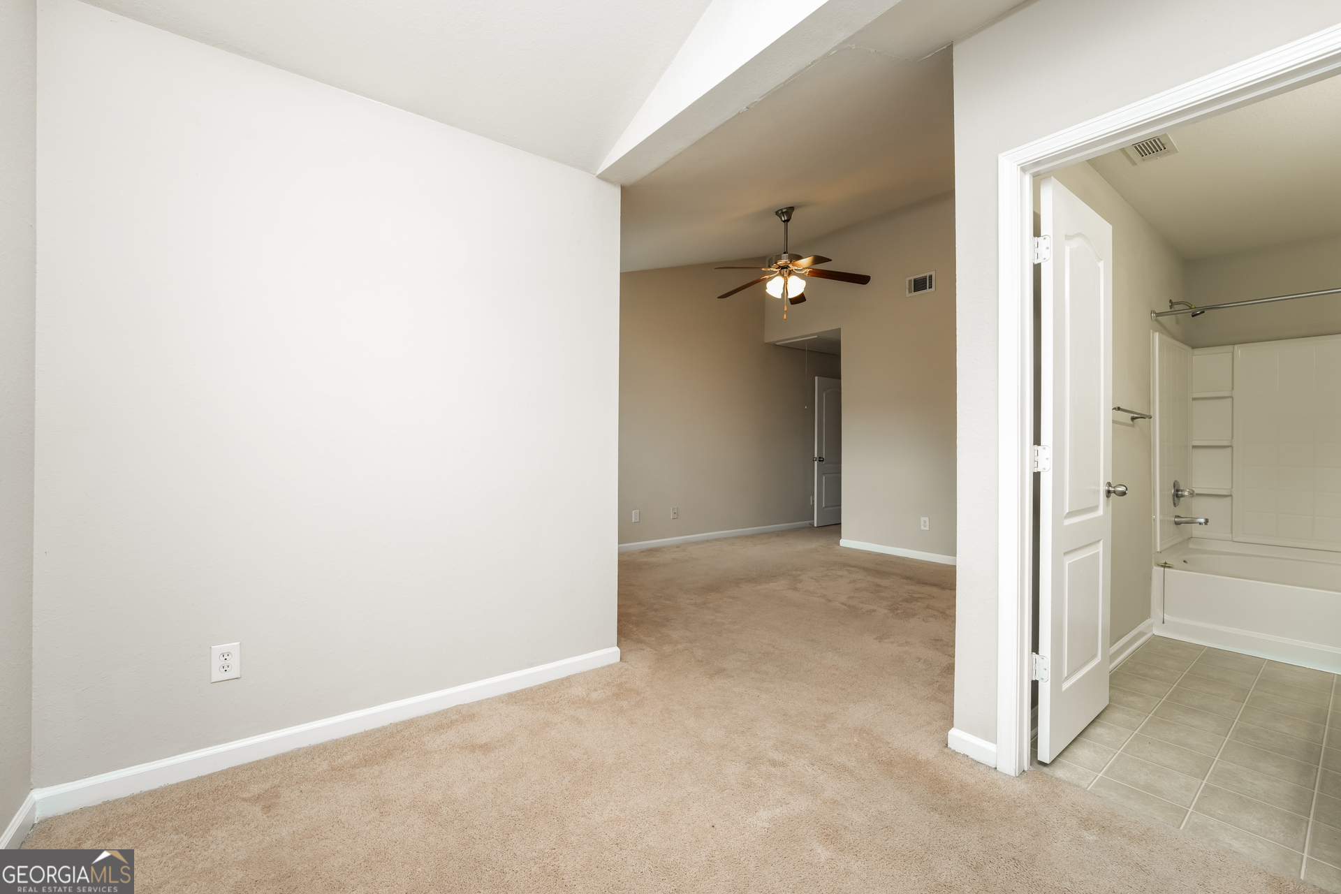 1259 Chinon Point Lithonia GA 30058