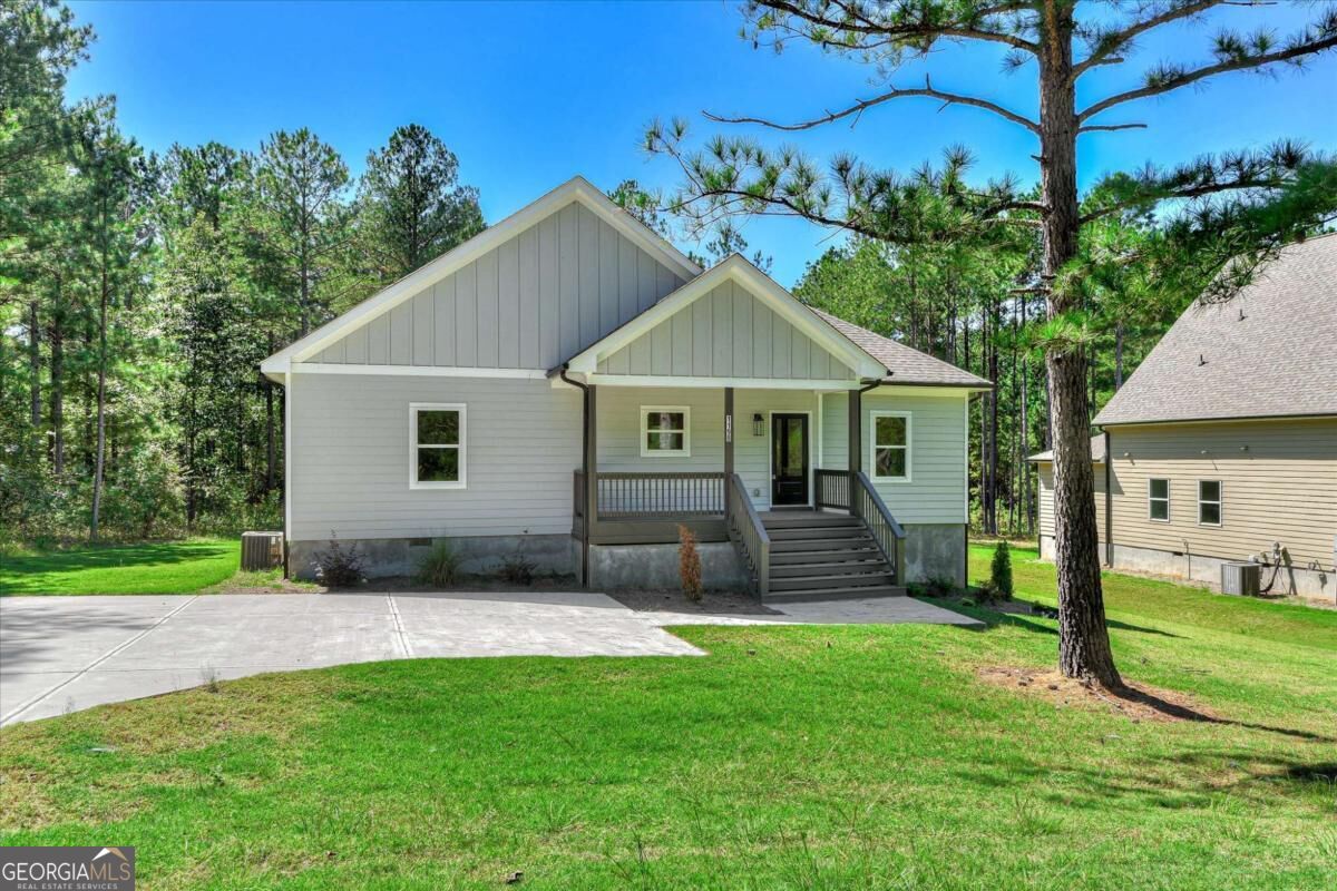 1198 Sunset Cove Tignall GA 30668