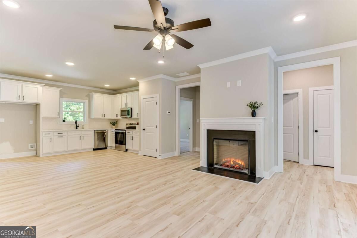 1198 Sunset Cove Tignall GA 30668