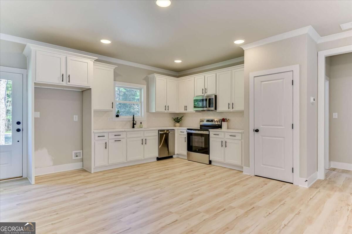1198 Sunset Cove Tignall GA 30668