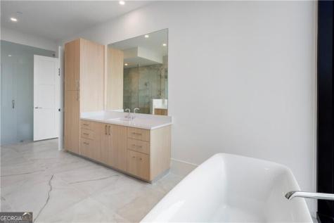 2425 Peachtree Road Atlanta GA 30305