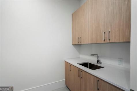 2425 Peachtree Road Atlanta GA 30305