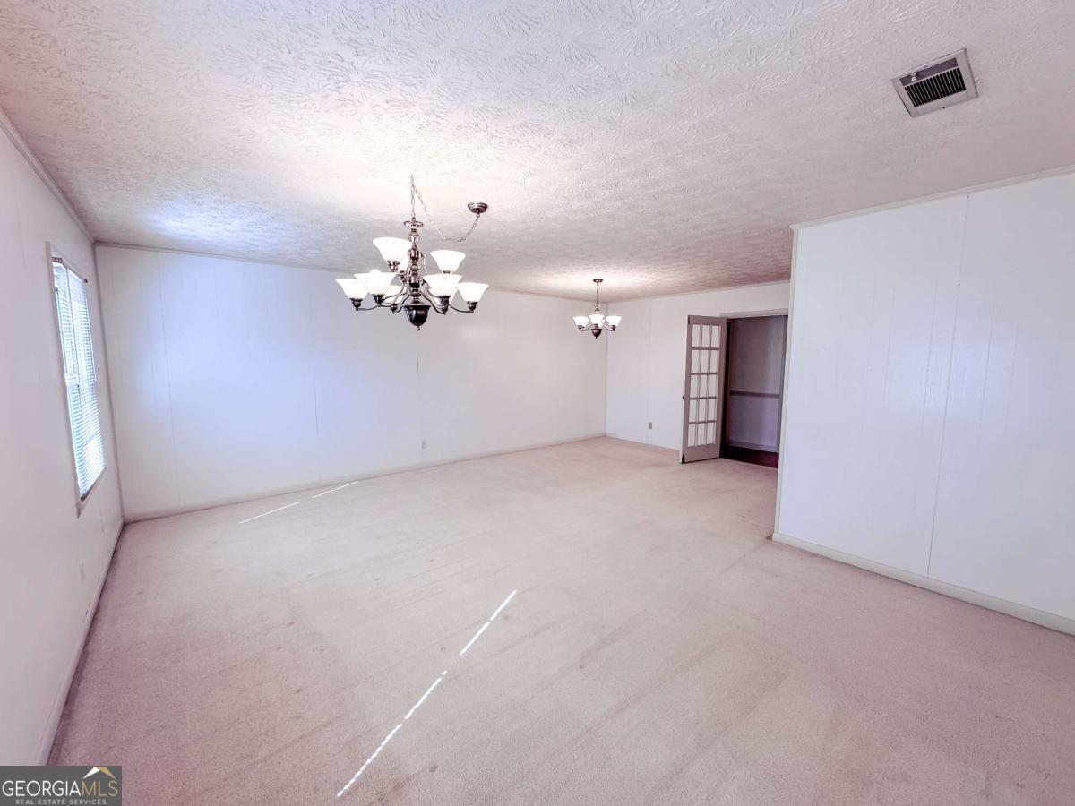 564 W Oglethorpe Avenue Lyons GA 30436