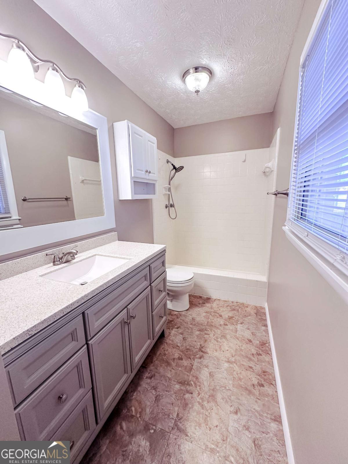 564 W Oglethorpe Avenue Lyons GA 30436