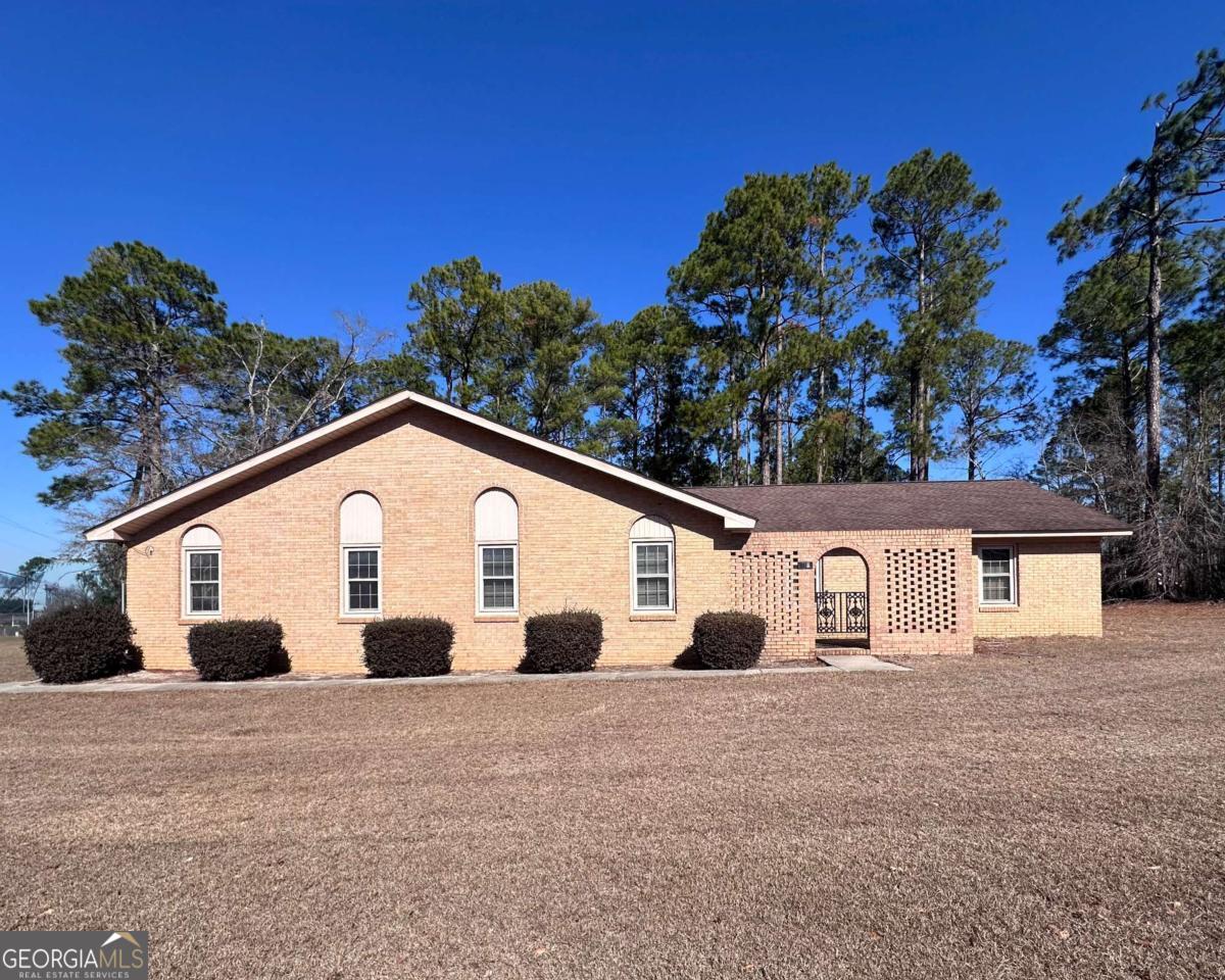 564 W Oglethorpe Avenue Lyons GA 30436