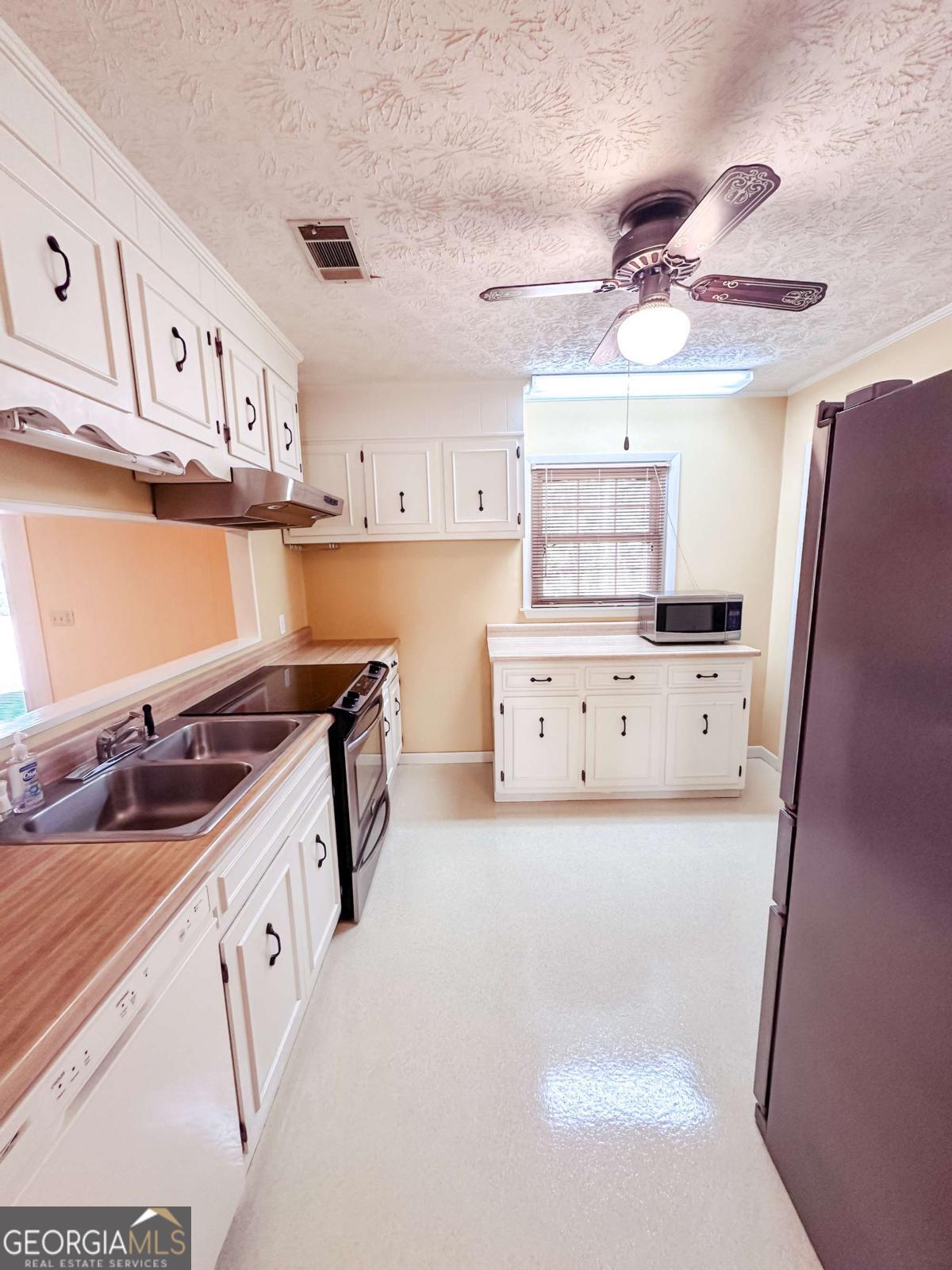 564 W Oglethorpe Avenue Lyons GA 30436