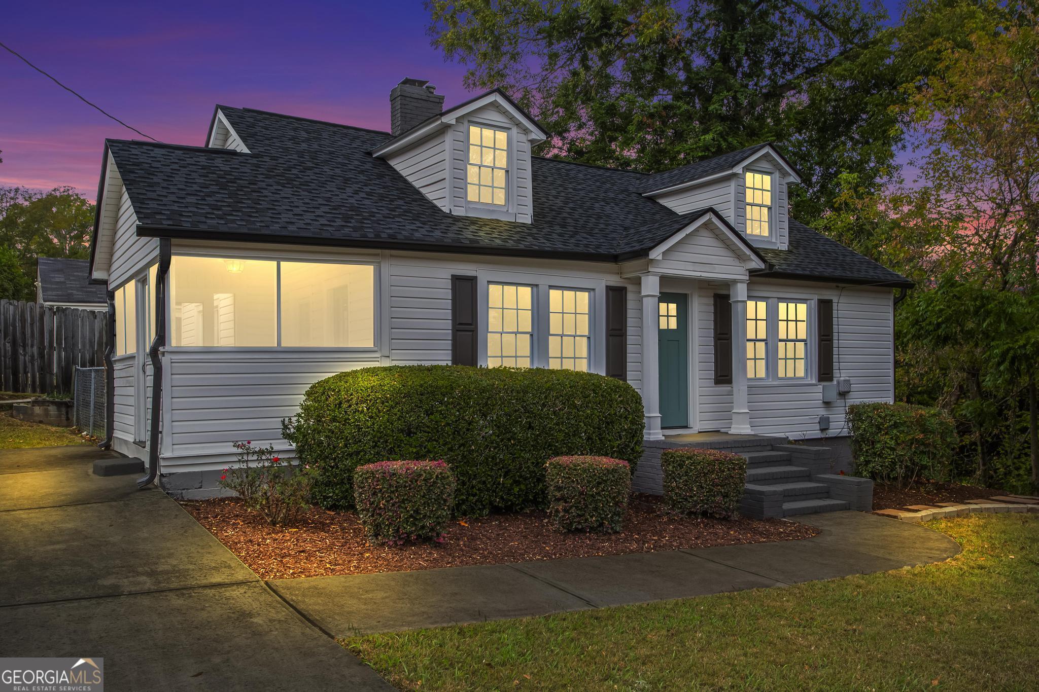 266 Crescent Circle SW Marietta GA 30064