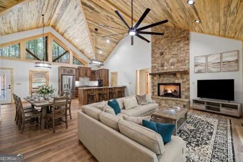 641 Bryant Farm Lane Ellijay GA 30540