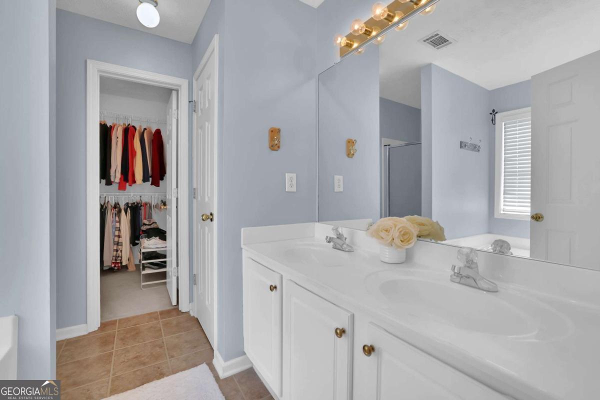 6185 Devonshire Drive Flowery Branch GA 30542