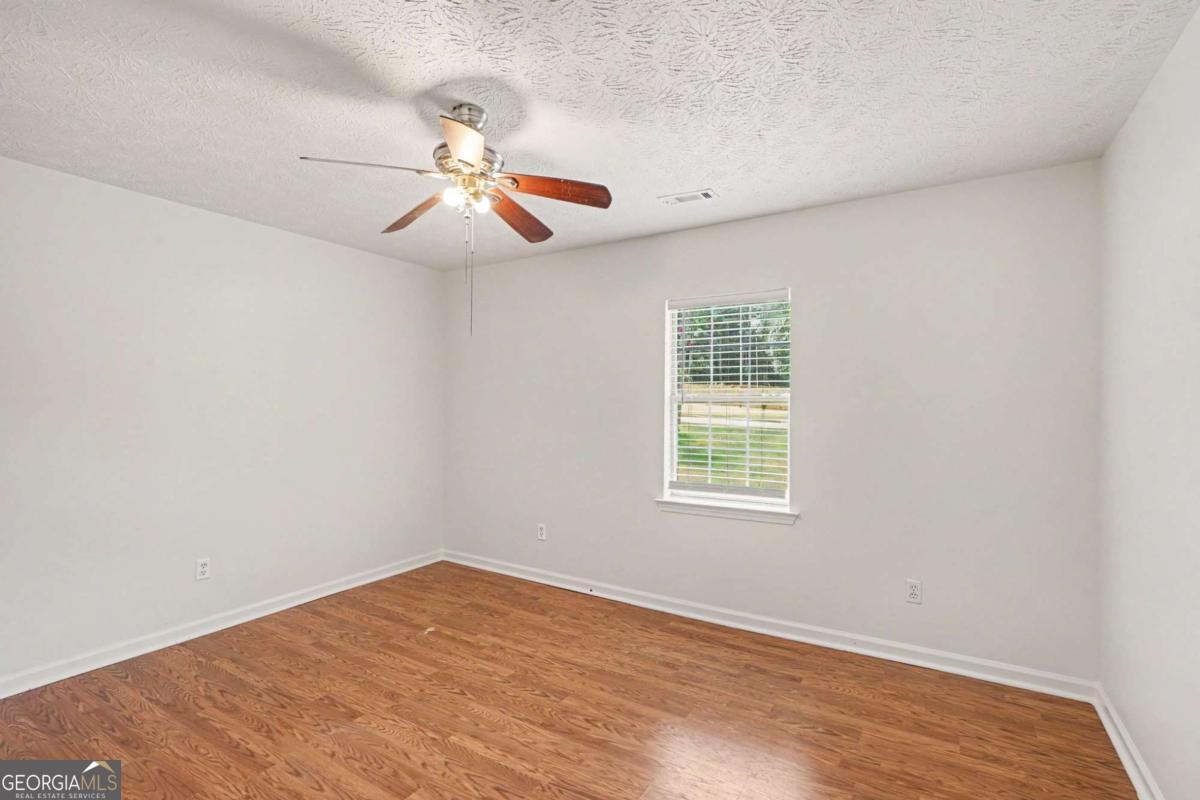 3 Bonnie Glen Lane Hampton GA 30228
