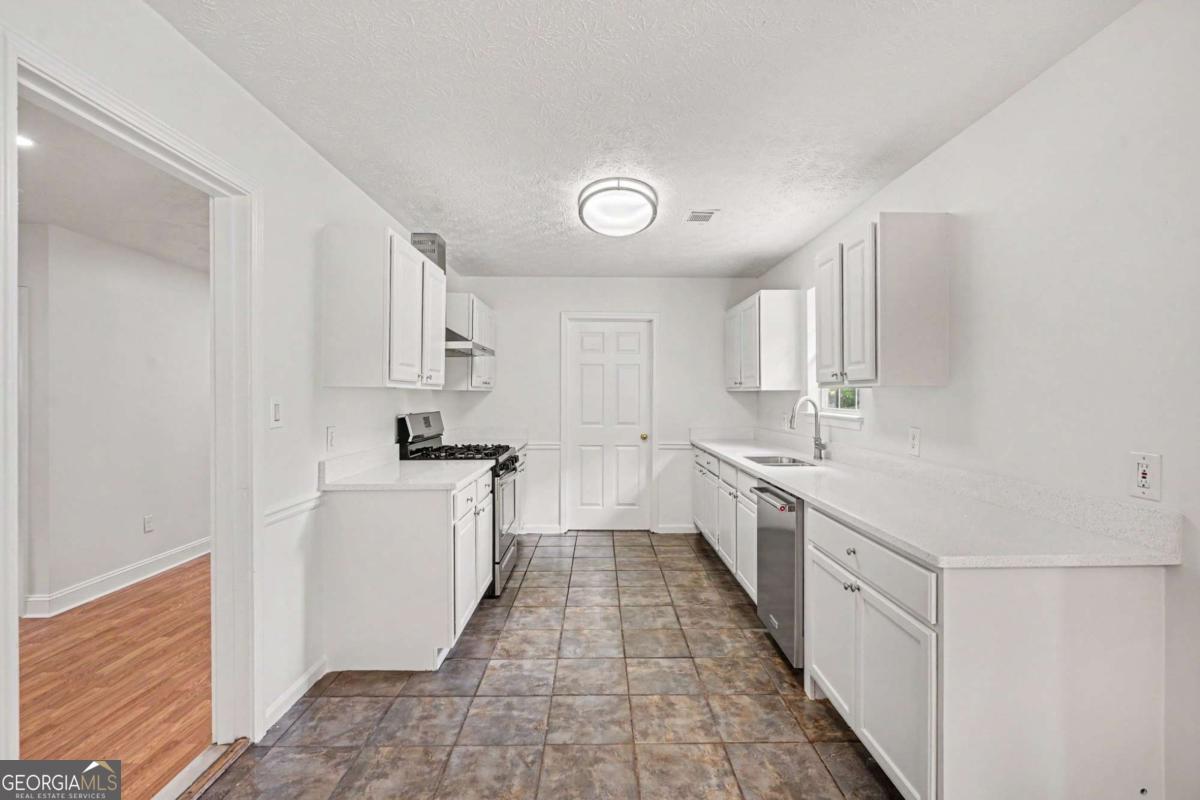 3 Bonnie Glen Lane Hampton GA 30228