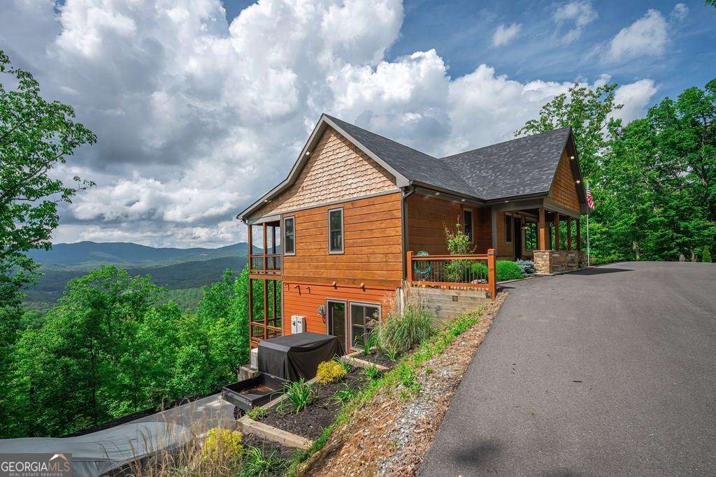 193 Pontoosuc Drive Mineral Bluff GA 30559