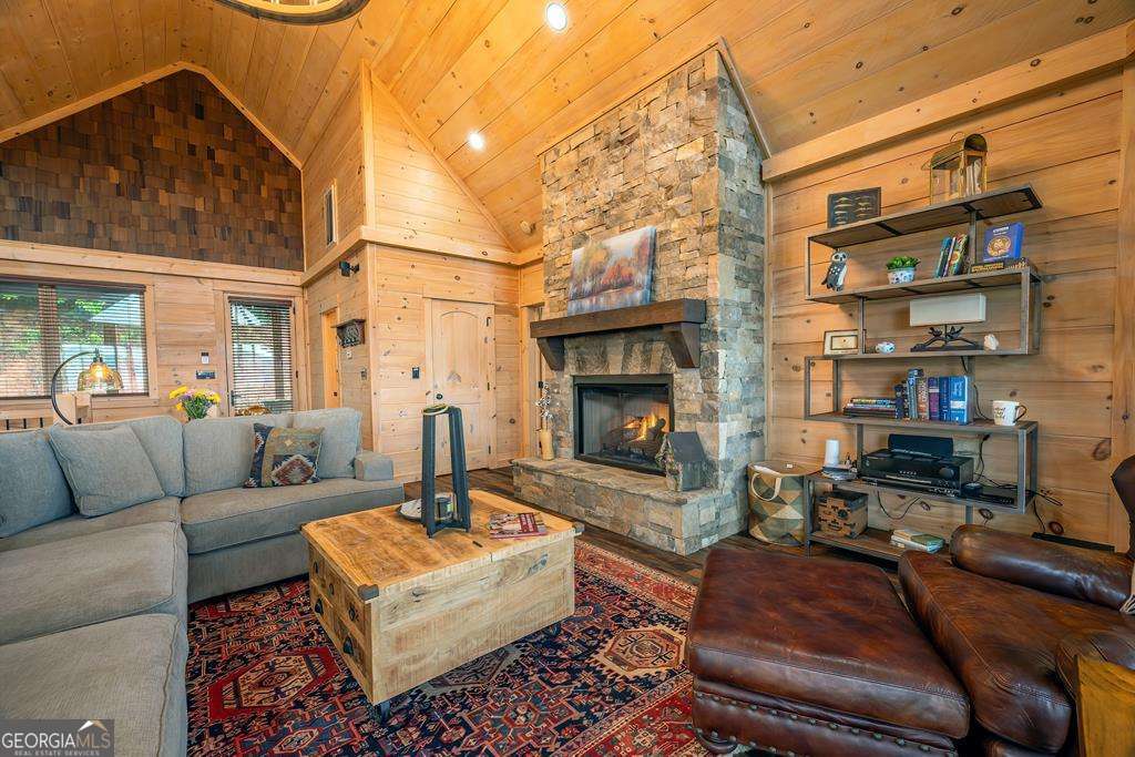 193 Pontoosuc Drive Mineral Bluff GA 30559