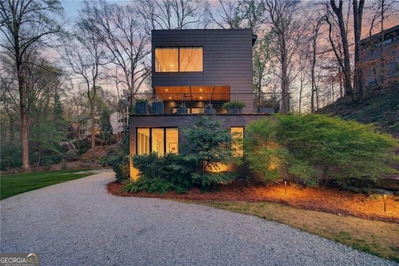585 Mountain Way NE Atlanta GA 30342