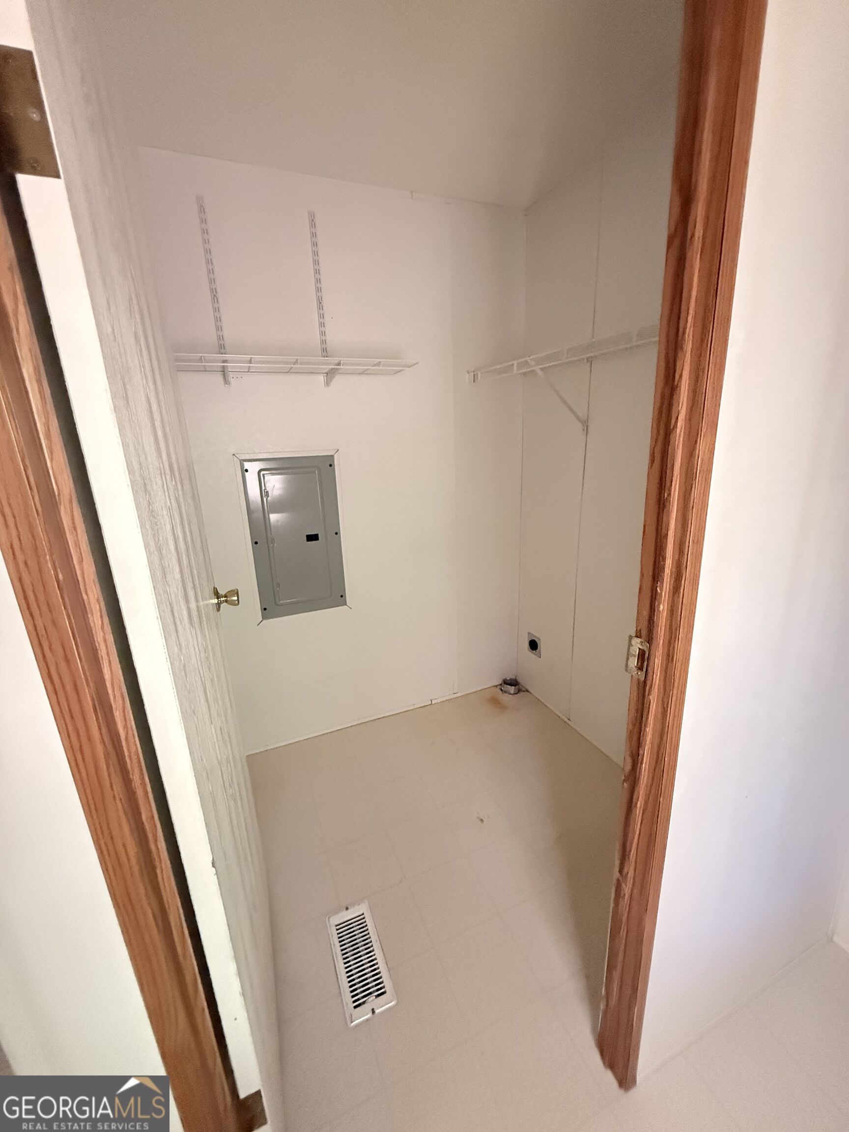 5180 Old Cornelia Highway Lula GA 30554