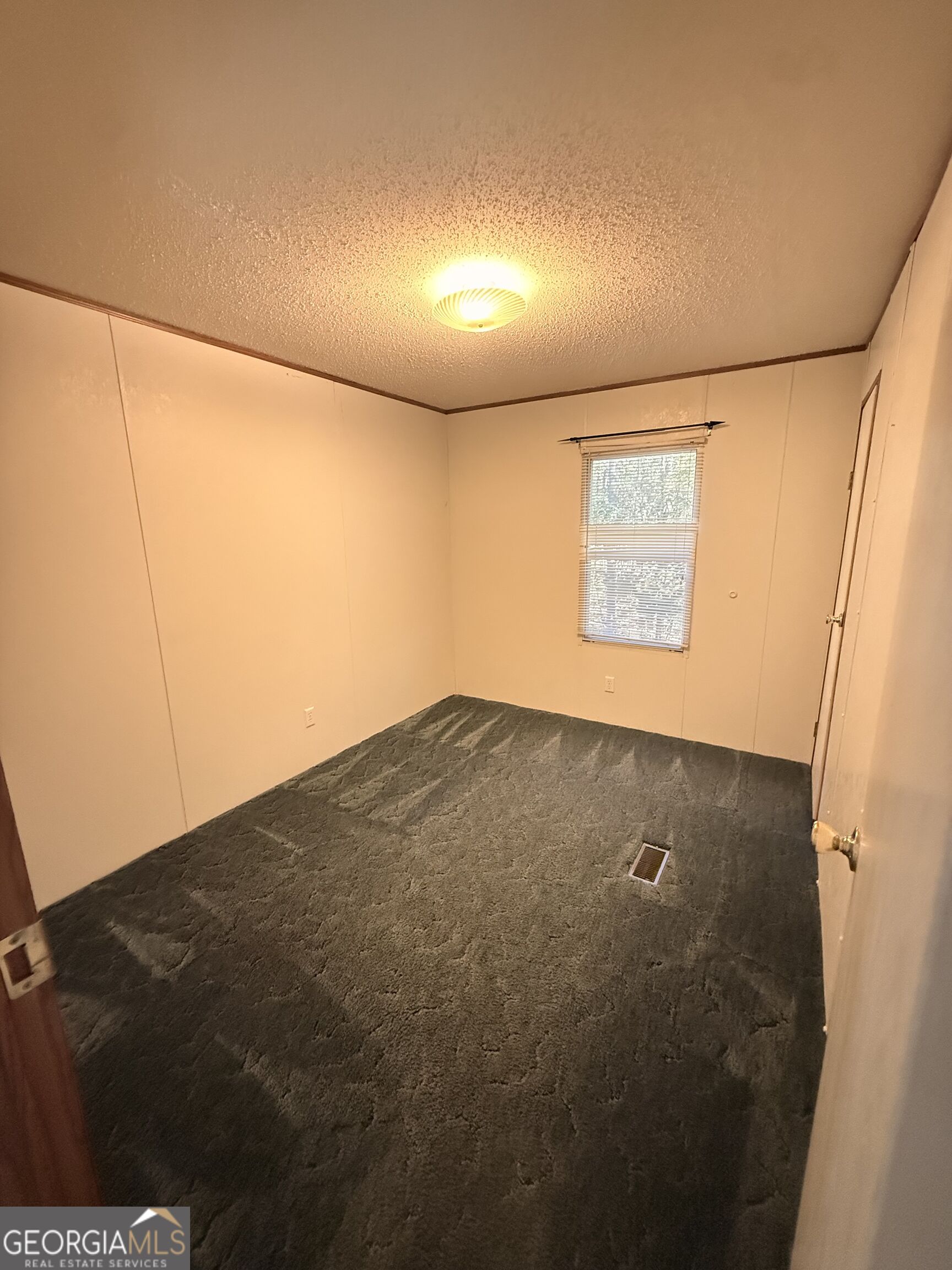 5180 Old Cornelia Highway Lula GA 30554