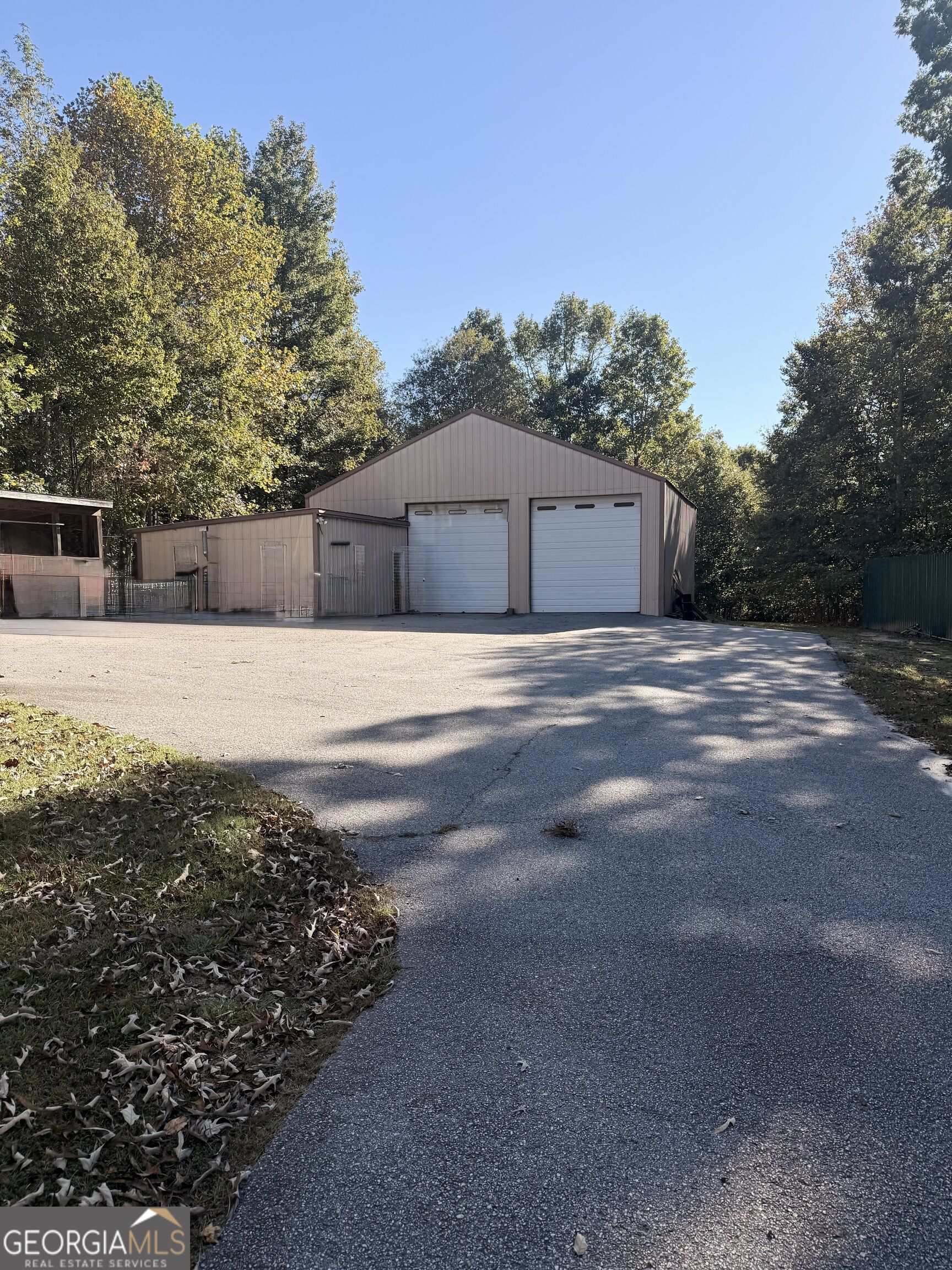 5180 Old Cornelia Highway Lula GA 30554