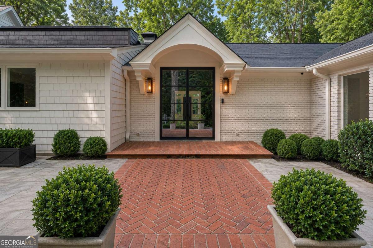 366 Blackland Road NW Atlanta GA 30342