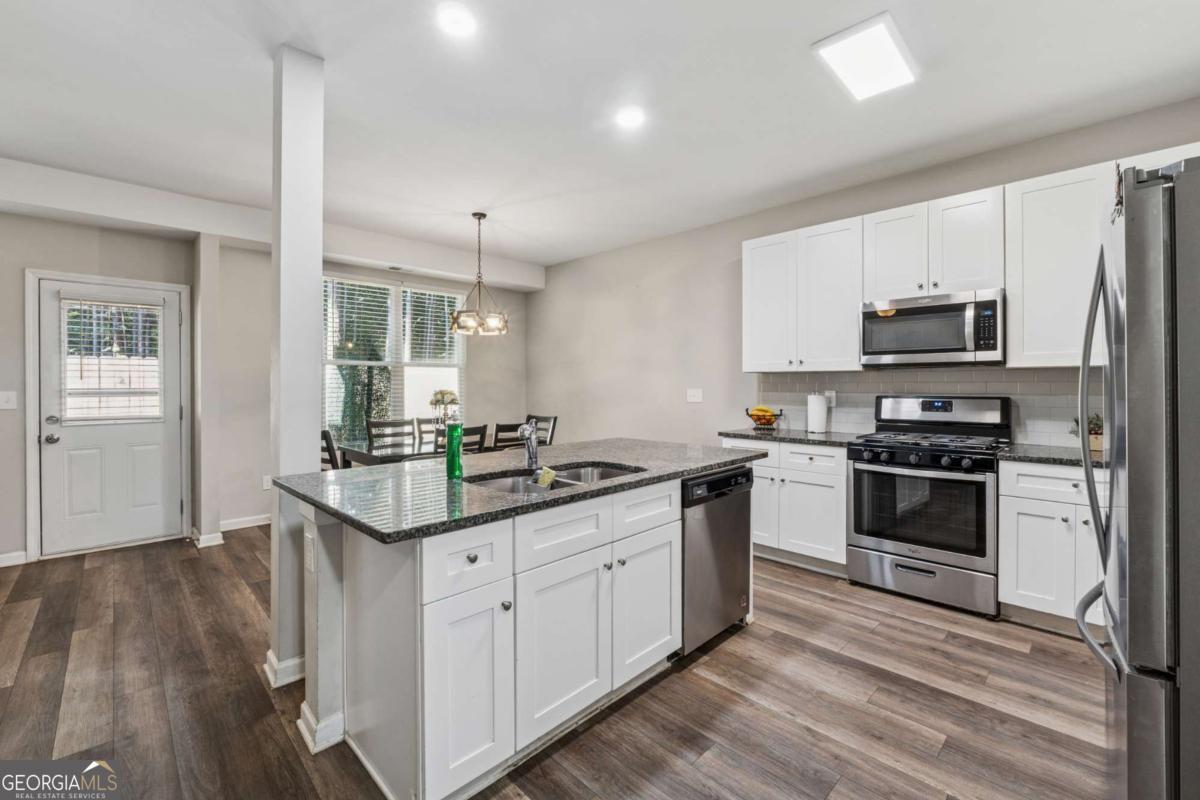 1062 Valley Rock Drive Lithonia GA 30058