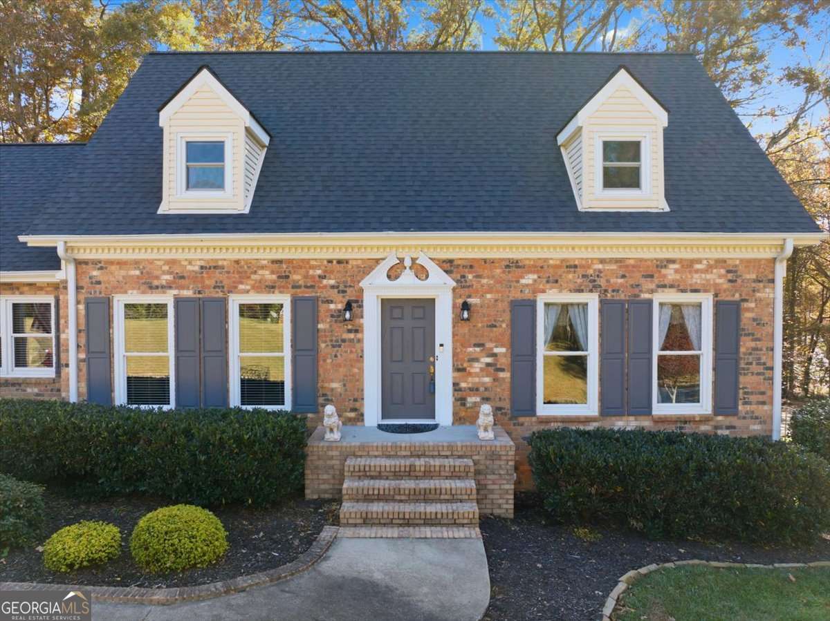 2334 Pine Point Drive Lawrenceville GA 30043