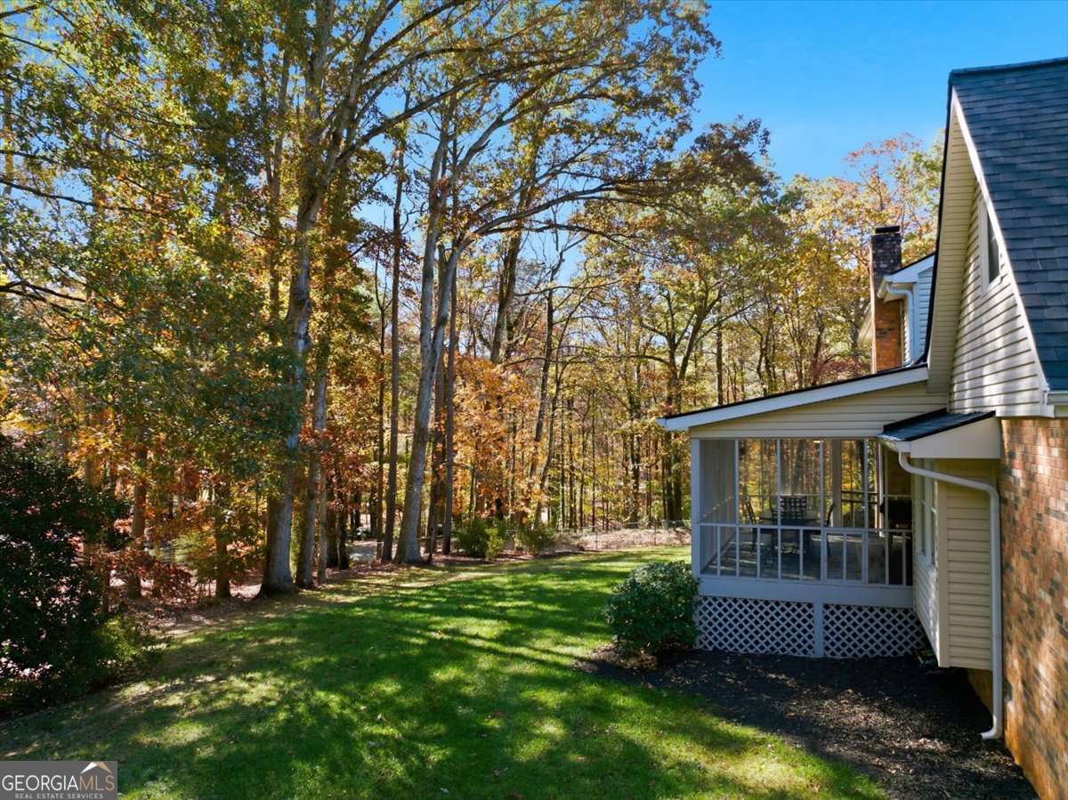 2334 Pine Point Drive Lawrenceville GA 30043