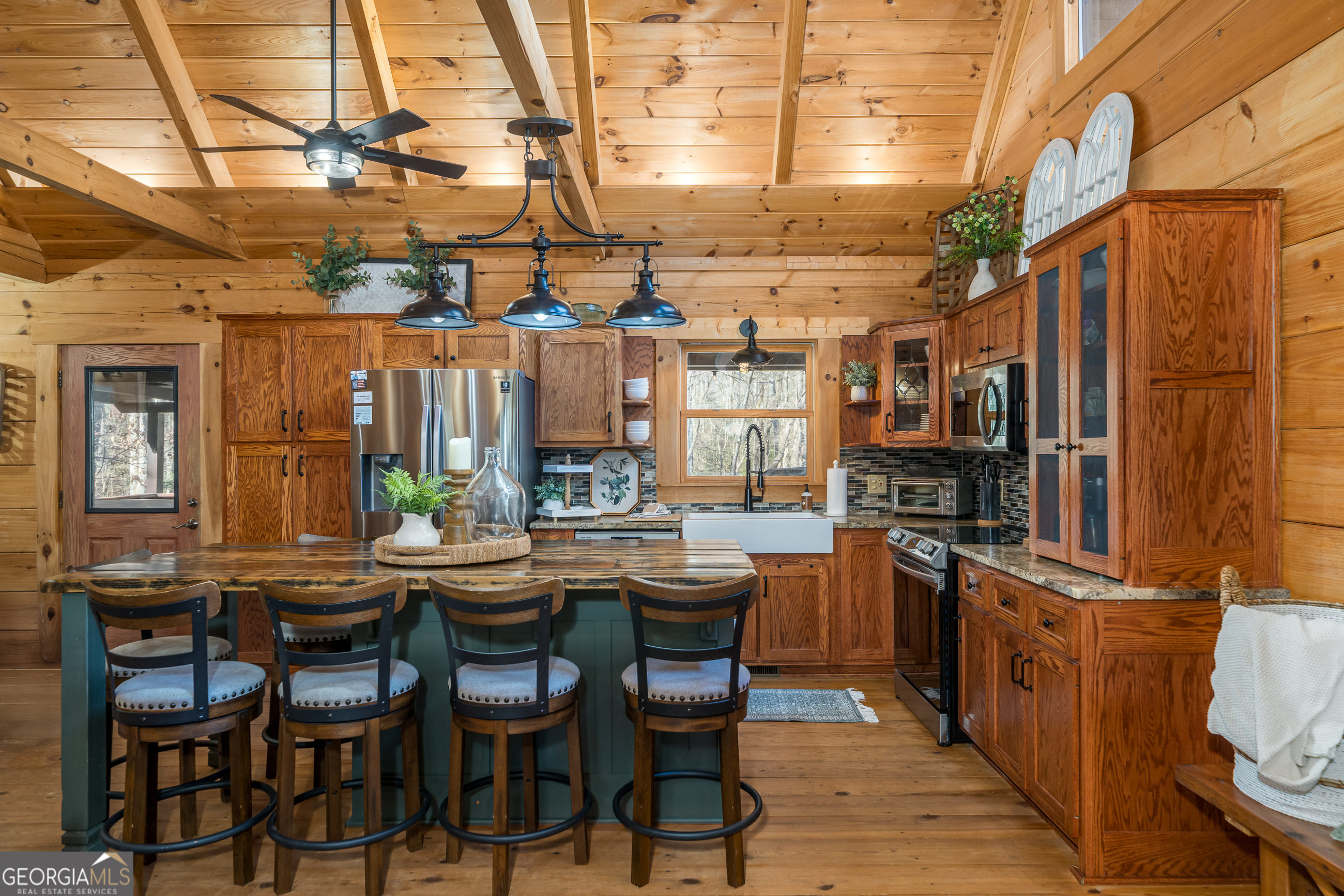 161 Finncannon Drive Ellijay GA 30536